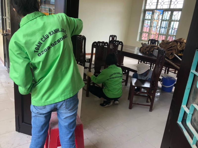 Tuyển dụng công nhân vệ sinh